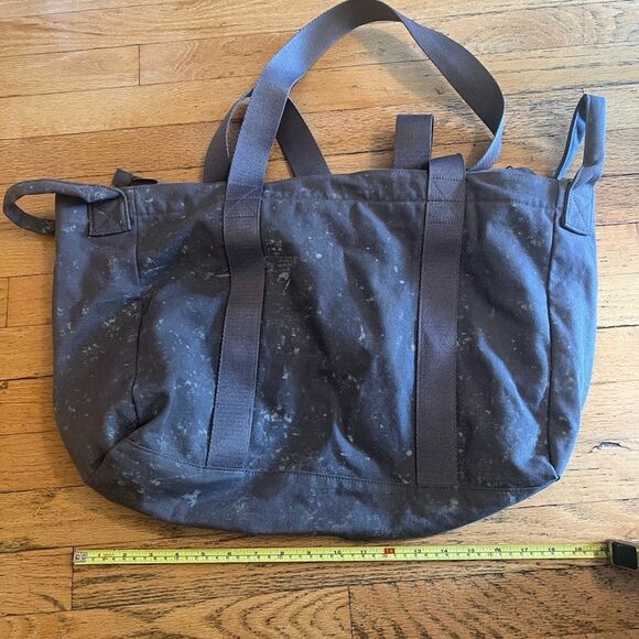 PINK Victoria's Secret Charcoal Tote Bag - Picture 3 of 4
